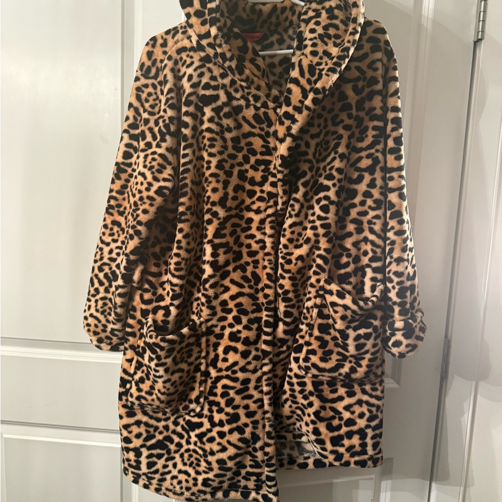 Betsey Johnson Leopard Print Robe